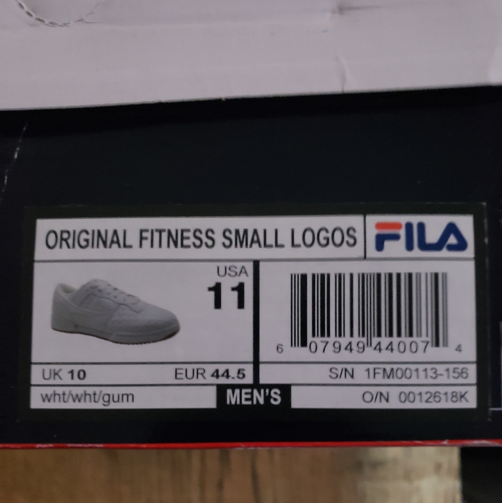 Men's Original White Small Logo Fila Sneaker - Picture 7 of 7